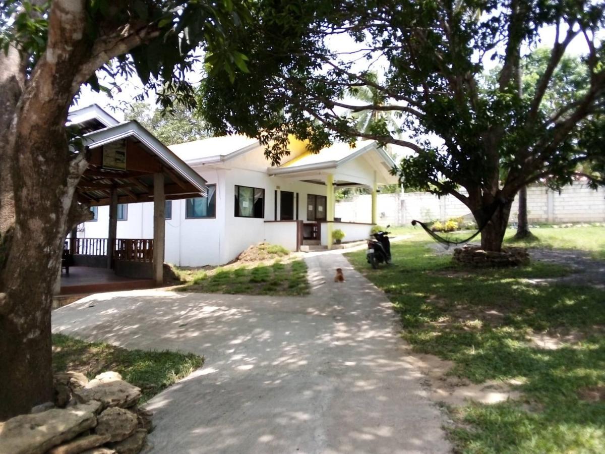 Balai Mariacaria Pension House Guindulman Exterior photo